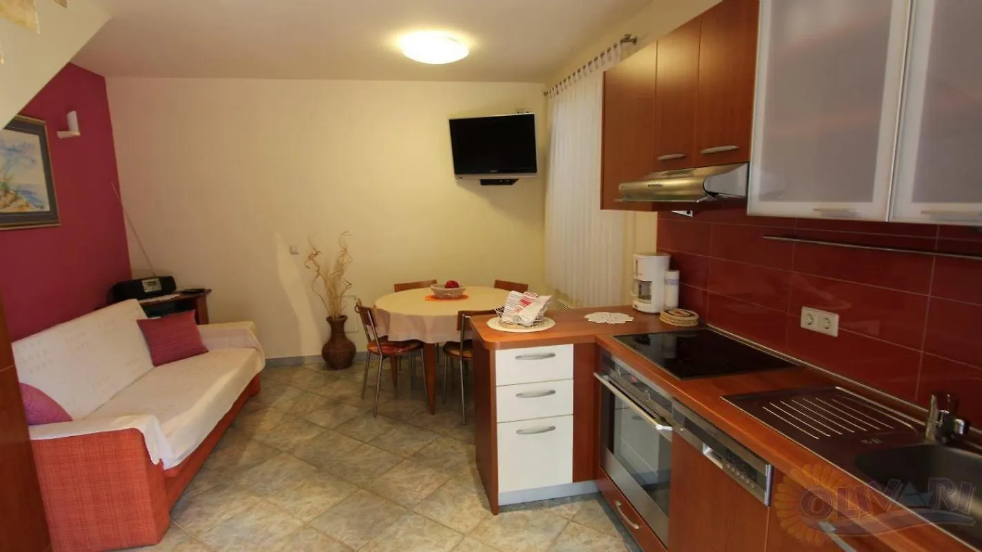 Dragas Apartman Malinska 0*,  Croatia