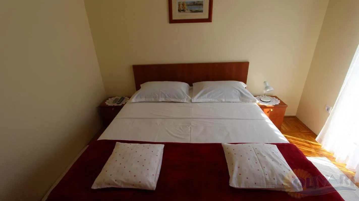 Apartment Dragas Apartman Malinska